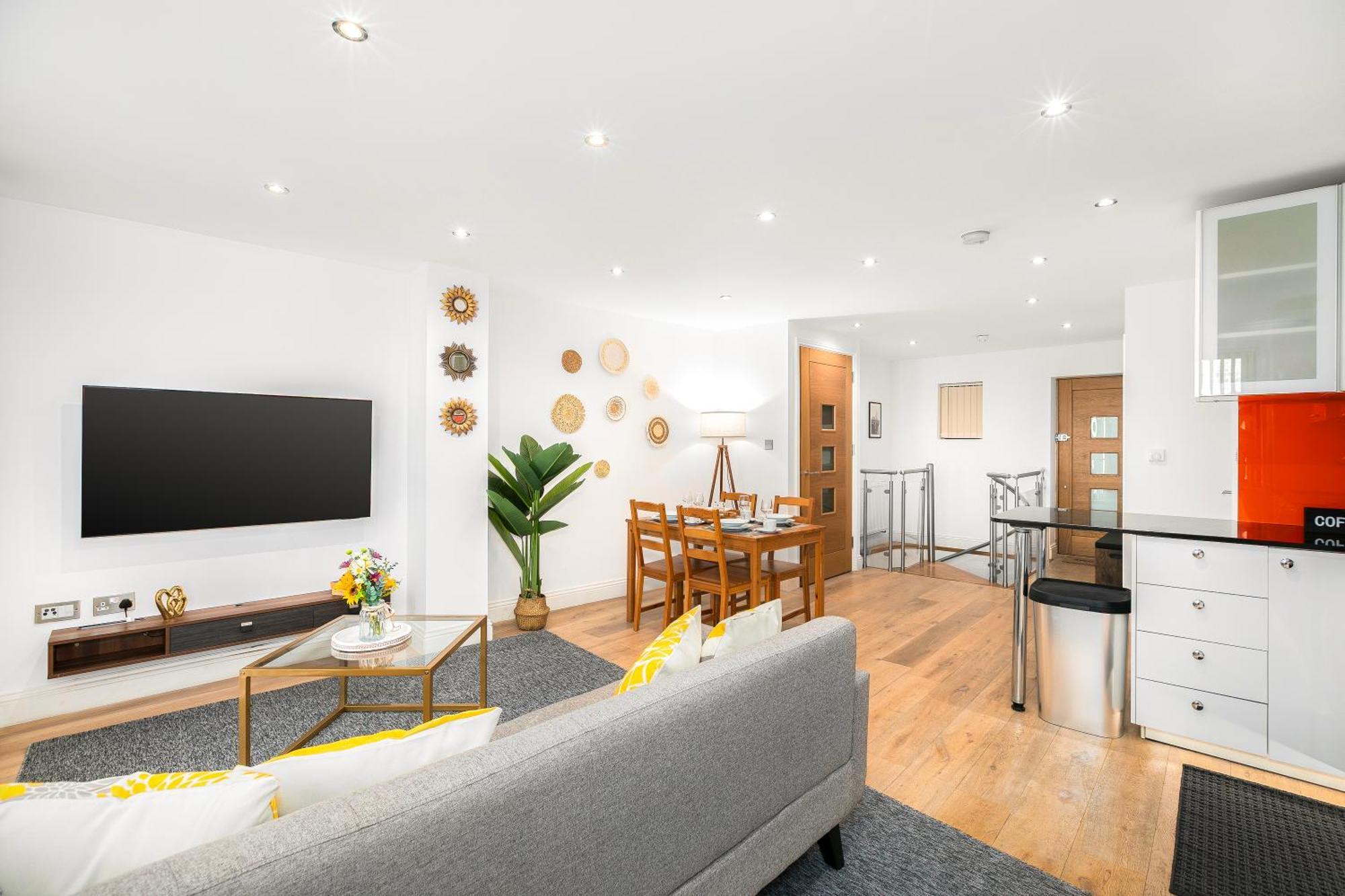 Apartment Angel 2br 2bath Balcony Duplex Flat *